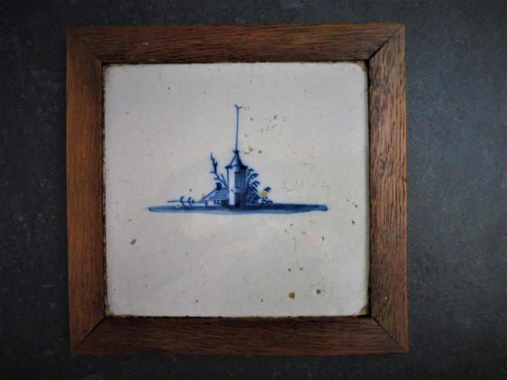 Een Delftsblauw tegel met landschap huis met woontoren toren, Antiek en Kunst, Antiek | Wandborden en Tegels, Ophalen of Verzenden