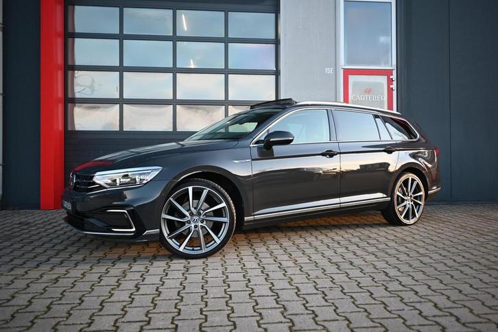 Volkswagen Passat Variant 1.4 TSI PHEV GTE | PANO | LED, Auto's, Volkswagen, Bedrijf, Te koop, Passat, ABS, Achteruitrijcamera