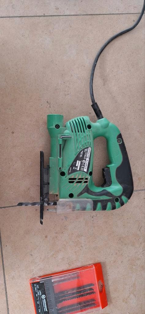 Hitachi CJ65V3 Decoupeerzaag + Extra Zaagjes, Doe-het-zelf en Verbouw, Gereedschap | Zaagmachines, Gebruikt, Decoupeerzaag, Minder dan 600 watt