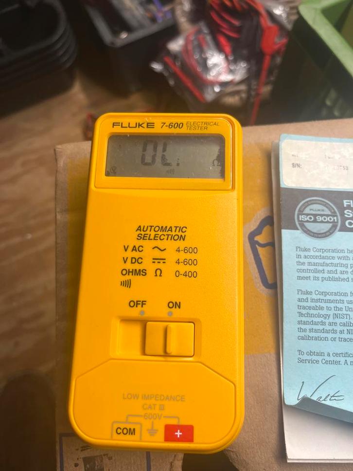 Fluke 7-600 Elektrische Tester, Doe-het-zelf en Verbouw, Meetapparatuur, Gebruikt, Elektriciteit, Ophalen of Verzenden
