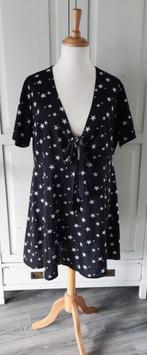 Boohoo zwarte korte jurk met sterren maat 46, Kleding | Dames, Jurken, Maat 46/48 (XL) of groter, Ophalen of Verzenden, Zo goed als nieuw