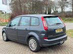 Ford C-Max 1.8-16V Titanium Flexifuel NAVI/CRUISE/PDC, Voorwielaandrijving, Gebruikt, 4 cilinders, Handgeschakeld
