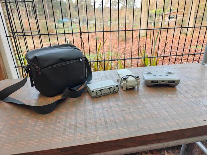 DJI Mini 2 Fly More Combo, Audio, Tv en Foto, Drones, Zo goed als nieuw, Drone met camera, Ophalen of Verzenden