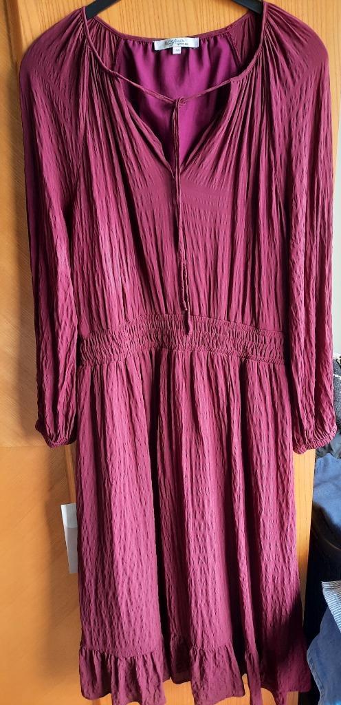 Midi jurk Miljuschka aubergine zgan paarsrood, Kleding | Dames, Jurken, Zo goed als nieuw, Maat 38/40 (M), Paars, Knielengte, Ophalen of Verzenden