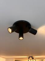 Zwarte plafondlamp ikea, Huis en Inrichting, Lampen | Spots, Ophalen, Zo goed als nieuw
