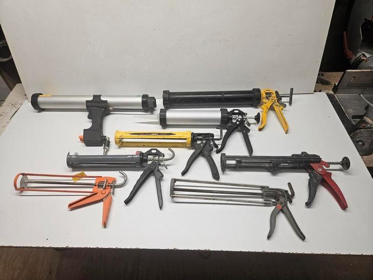 Enkele kitspuiten, worst spuiten,luchtspuit enz, Doe-het-zelf en Verbouw, Gereedschap | Handgereedschap, Zo goed als nieuw, Ophalen of Verzenden