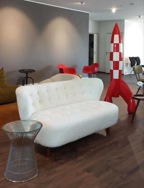 Sheepskin mid-century takahama tulipe fratteni scarpa Bellin, Huis en Inrichting, Stoffering | Vloerbedekking, Zo goed als nieuw