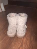 Laarsjes met wol , beige met crème kleur boots maat 29, Ophalen of Verzenden, Zo goed als nieuw, Meisje, Laarzen
