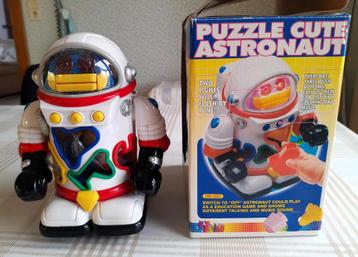 schattige astronaut HK607.  – Bump and go  Nieuw beschikbaar voor biedingen