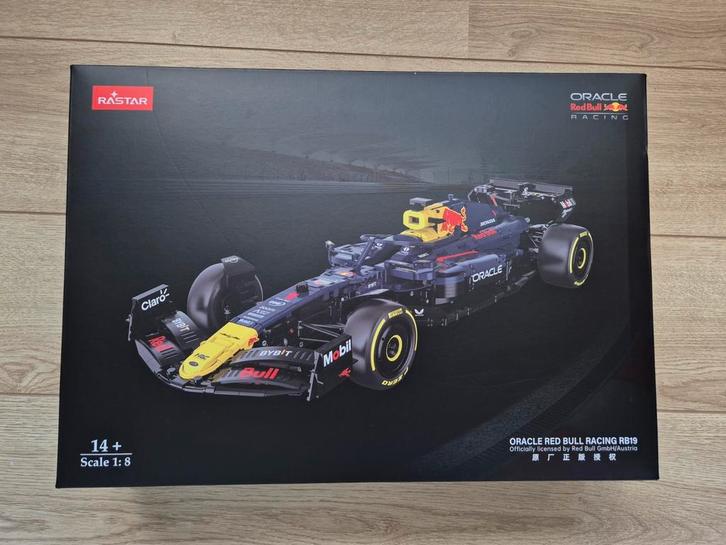 Nieuw! Bouwdoos 1:8 Red Bull F1 racing RB19, Hobby en Vrije tijd, Modelauto's | 1:5 tot 1:12, Nieuw, Auto, Ophalen of Verzenden