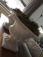 Betonnen Louvre vazen, brocante stijl, Tuin en Terras, Tuinvazen, Ophalen, Zo goed als nieuw