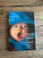 Boek muziek tussen schoot en school, Ophalen of Verzenden, Zo goed als nieuw