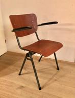 Vintage Riemersma schoolstoel opgeknapt, Huis en Inrichting, Stoelen, Kunststof, Vintage industrieel, Bruin, Zo goed als nieuw