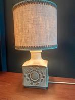 Vintage keramische tafellamp met stoffen kap, Gebruikt, 50 tot 75 cm, Vintage, Ophalen of Verzenden