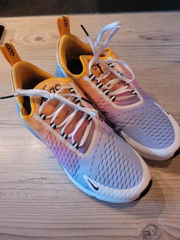 nike air270  beschikbaar voor biedingen