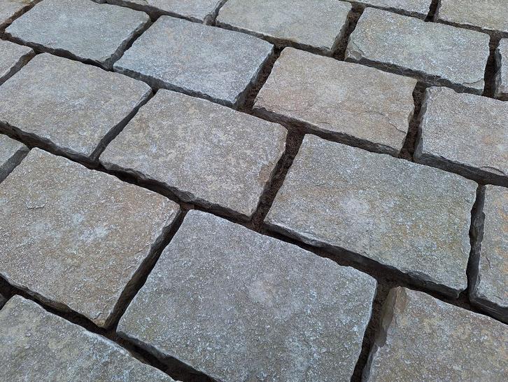 kinderkoppen Castle Stone Beige 20x14x5/7 cm gekapt, Tuin en Terras, Tegels en Klinkers, Nieuw, Klinkers, Natuursteen, Ophalen