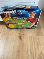 Playmobil voetbalveld, Kinderen en Baby's, Speelgoed | Playmobil, Ophalen of Verzenden, Zo goed als nieuw, Complete set