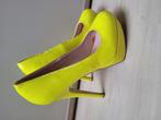 Neon gele pumps 39, Ophalen of Verzenden, Zo goed als nieuw, Geel