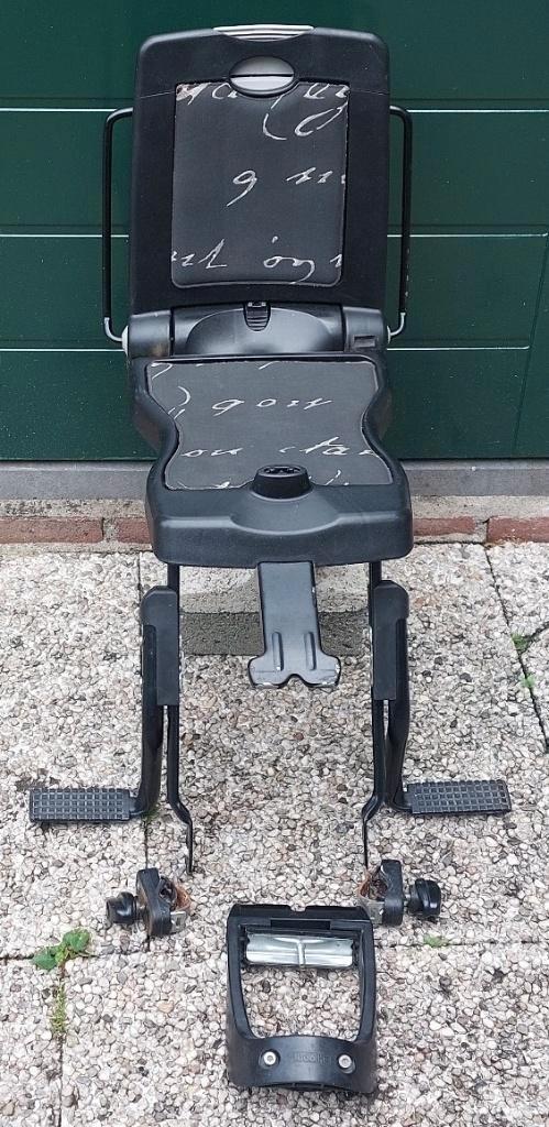 Bobike Junior Safety Seats fietszitje voor achterop, Fietsen en Brommers, Fietsaccessoires | Fietsstoeltjes, Zo goed als nieuw
