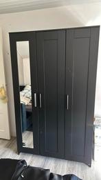 3 deurs kleerkast zwart, Huis en Inrichting, Kasten | Kledingkasten, 25 tot 50 cm, 150 tot 200 cm, Ophalen of Verzenden, Zo goed als nieuw