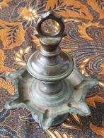 Zware antieke Oosterse olielamp van brons voor zeven pitten., Antiek en Kunst, Kunst | Niet-Westerse kunst, Ophalen of Verzenden