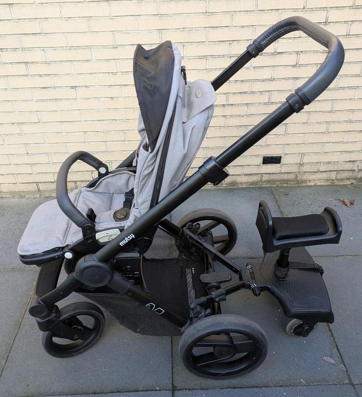 Complete Mutsy Evo2 kinderwagen set met meerijdplankje, Kinderen en Baby's, Kinderwagens en Combinaties, Gebruikt, Combiwagen