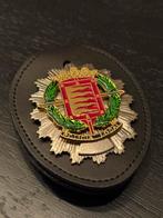 Policia Local badge - Spaanse politie badge met houder, Verzamelen, Verzenden, Nederland, Embleem of Badge