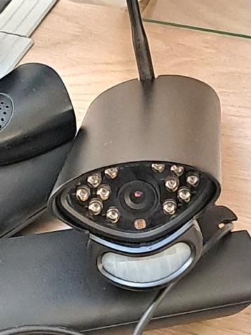 3 goede Desiro camera's  beschikbaar voor biedingen