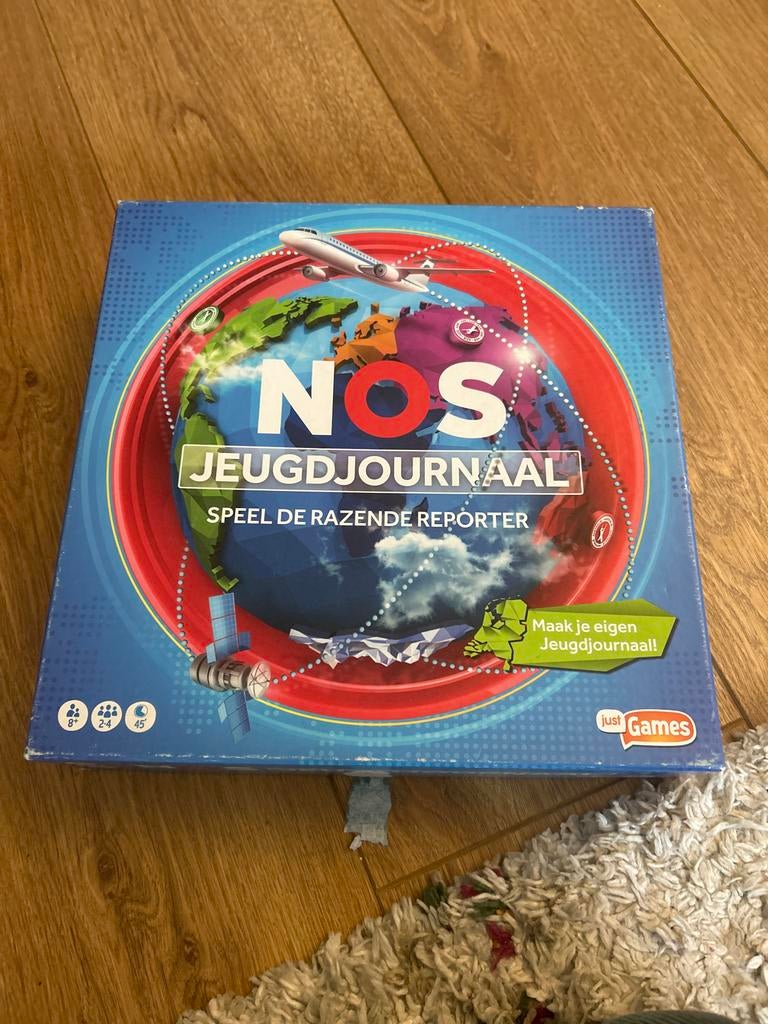NOS Jeugdjournaal Bordspel - Speel de Razende Reporter!, Drie of vier spelers, Ophalen of Verzenden, Zo goed als nieuw, Reisspel