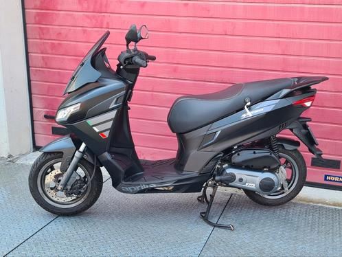 Aprilia SXR50 4T scooter e5 zwart Iget piaggio sr50 sr 50, Fietsen en Brommers, Scooters | Aprilia, Zo goed als nieuw, Overige modellen