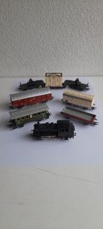 1 locomotief + 5 wagons in perfecte staat + rails en bruggen, Hobby en Vrije tijd, Modeltreinen | N-Spoor, Overige merken, Gelijkstroom