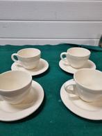 Kop en schotels creme kleurig vier stuks, Antiek en Kunst, Antiek | Servies los, Ophalen of Verzenden