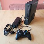 Xbox 360 Slim met controller, Spelcomputers en Games, Spelcomputers | Xbox 360, Ophalen, Met 1 controller, 250 GB, Gebruikt