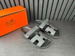 Hermes Chypre Sandalen - Zwart - Diverse Maten - Nieuw, Ophalen of Verzenden, Overige kleuren, Sandalen of Muiltjes