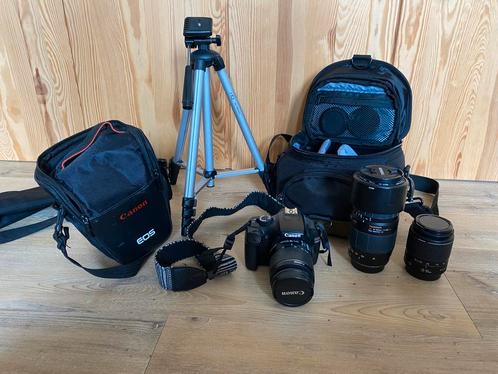 Canon 1100d; statief, tele-macro lens, 18-55 en 28-90 lens, Audio, Tv en Foto, Fotocamera's Digitaal, Zo goed als nieuw, Canon