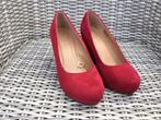 Mooie rode pumps maat 37, Pumps, Ophalen of Verzenden, Zo goed als nieuw, Rood