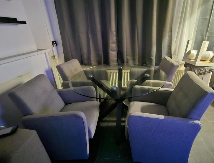 Glazen Eettafel met 4 Stoelen, Huis en Inrichting, Complete eetkamers, Zo goed als nieuw, Minder dan 4 stoelen, Ophalen