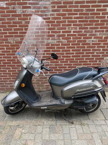 SYM Fiddle scooter met windscherm beschikbaar voor biedingen