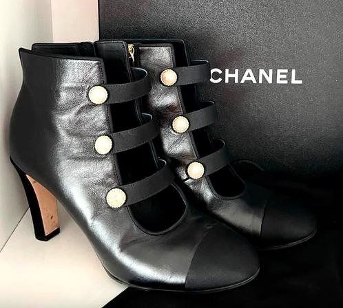 CHANEL LEREN ENKEL LAARSJES PAREL,(NEW €1.800) ORIGINEEL💖💖, Kleding | Dames, Schoenen, Zo goed als nieuw, Lage of Enkellaarzen