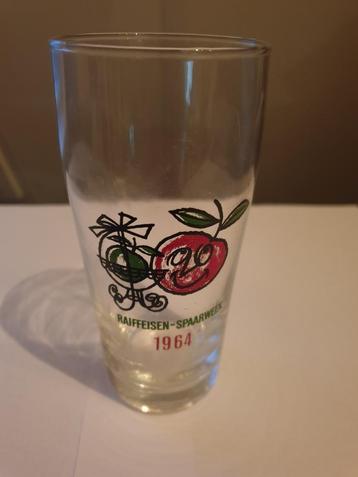 Vintage glas - Raiffeisen - Spaarweek 1964 beschikbaar voor biedingen