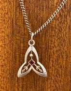 Zilver ketting met robijn pendant, Ophalen of Verzenden, Zo goed als nieuw, Zilver