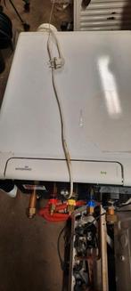 Intergas 24/18  bouwjaar 2018, Geiser, Ophalen of Verzenden, Minder dan 20 liter, Minder dan 3 jaar oud