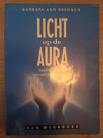 Licht op de Aura - Barbara Ann Brennan, Boeken, Achtergrond en Informatie, Spiritualiteit algemeen, Ophalen of Verzenden, Zo goed als nieuw