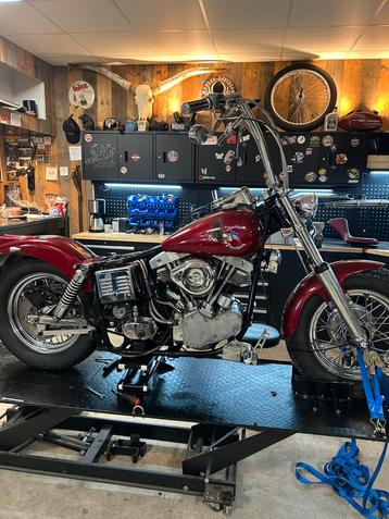 Motorfiets in onderdelen te koop beschikbaar voor biedingen