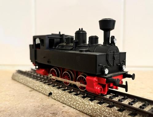 Märklin H0 treinset met loc, wagons, rails, tunnel & huisjes, Hobby en Vrije tijd, Modeltreinen | H0, Gebruikt, Treinset, Gelijkstroom