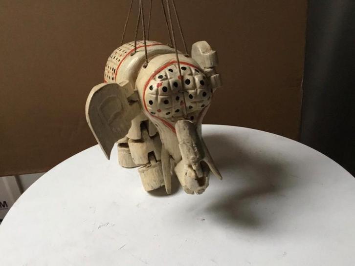 In prijs verlaagd!  houten marionet de vorm van een olifant., Antiek en Kunst, Antiek | Speelgoed, Ophalen of Verzenden