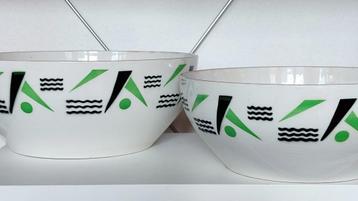 Société Céramique Twee schalen c.a. 1930 / 1949 groen zwart beschikbaar voor biedingen