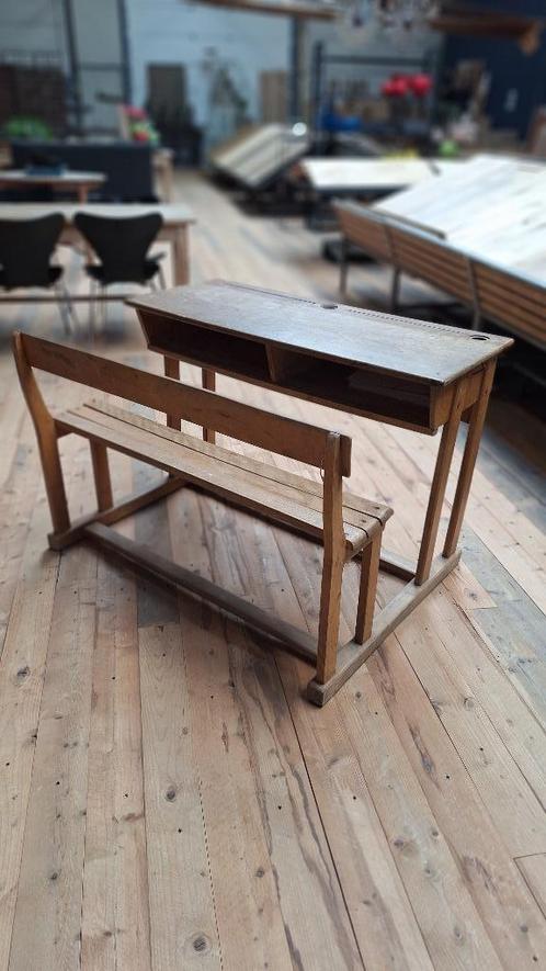 Oud houten schoolbankje, Antiek en Kunst, Antiek | Meubels | Stoelen en Banken, Ophalen
