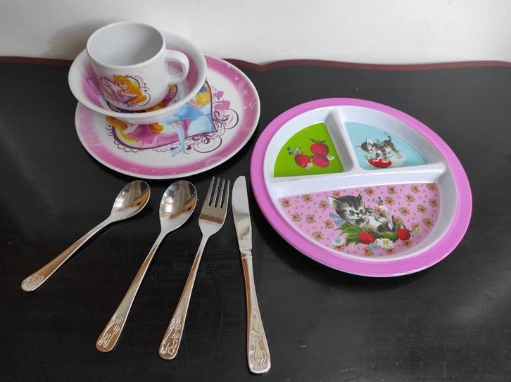 Kinderserviesje Disney prinsessen Gouden Boekjes Poes Pinkie, Huis en Inrichting, Keuken | Servies, Gebruikt, Overige typen, Overige stijlen