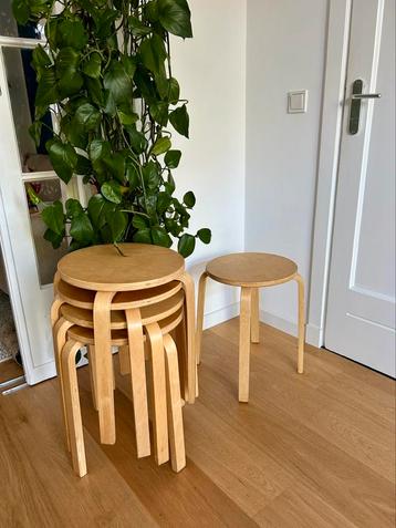 Ikea Frosta kruk. 30,- p.st Retro houten kruk Ikea beschikbaar voor biedingen
